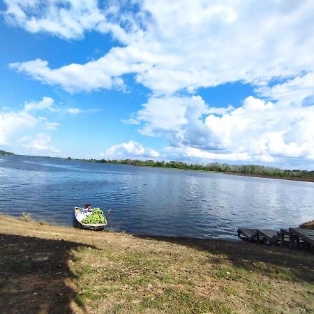 Hôtel Eware Refugio Amazonico à Puerto Nariño Extérieur photo