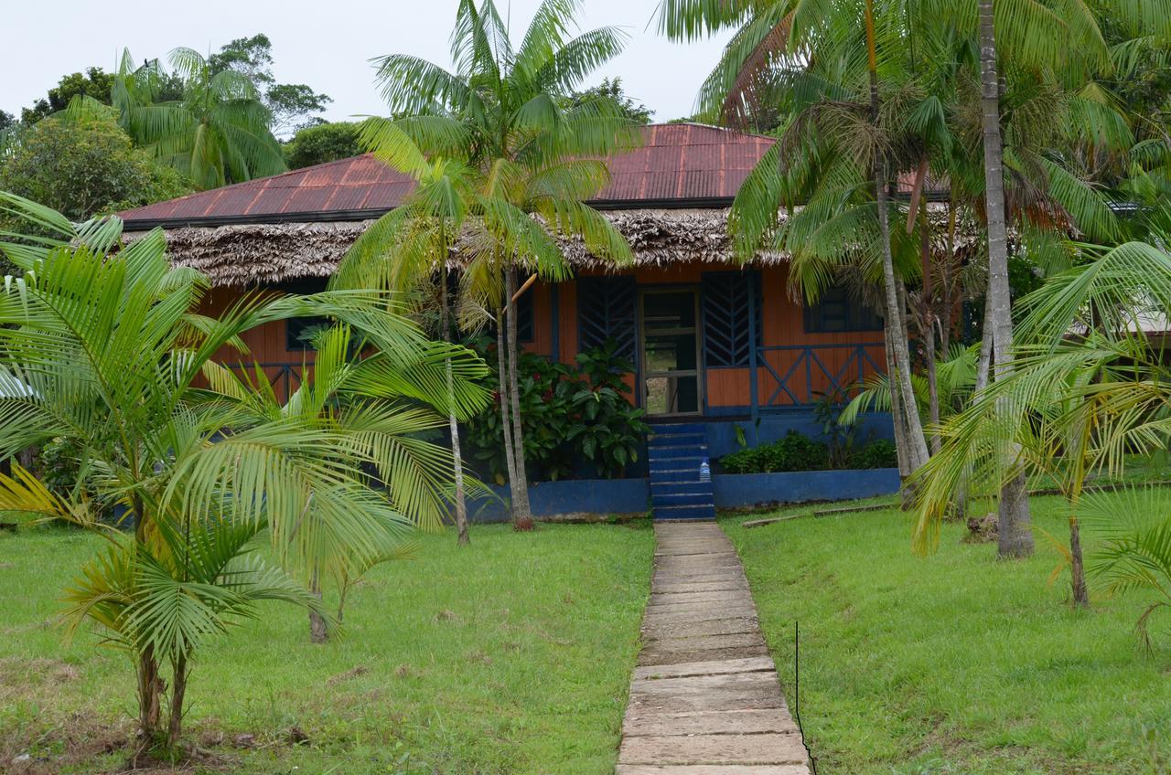Hôtel Eware Refugio Amazonico à Puerto Nariño Extérieur photo