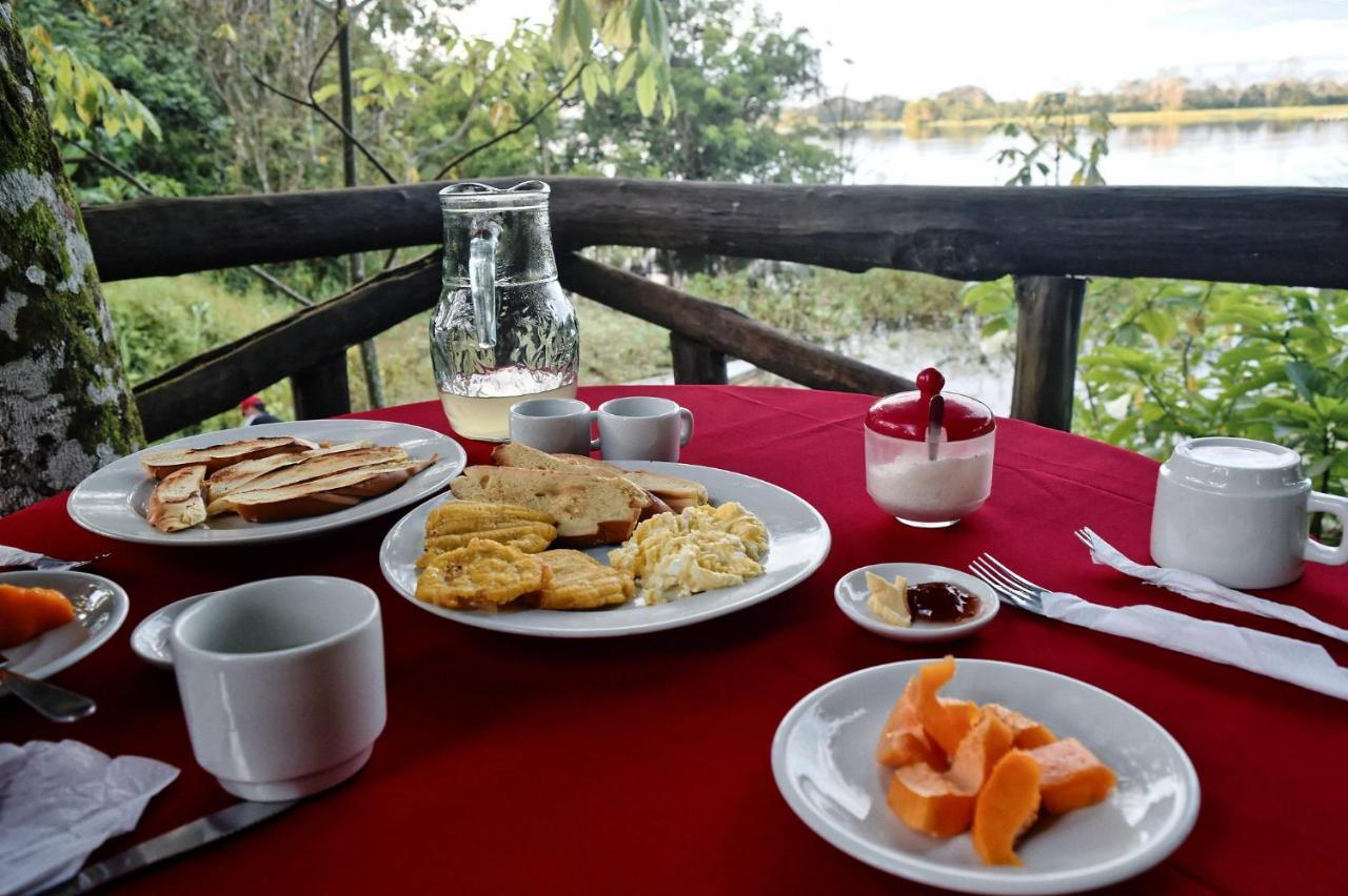 Hôtel Eware Refugio Amazonico à Puerto Nariño Extérieur photo